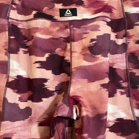 Reebok XXL women’s workout capris. 21 inch inseam 36 inch length. NWOT. - Picture 5 of 9